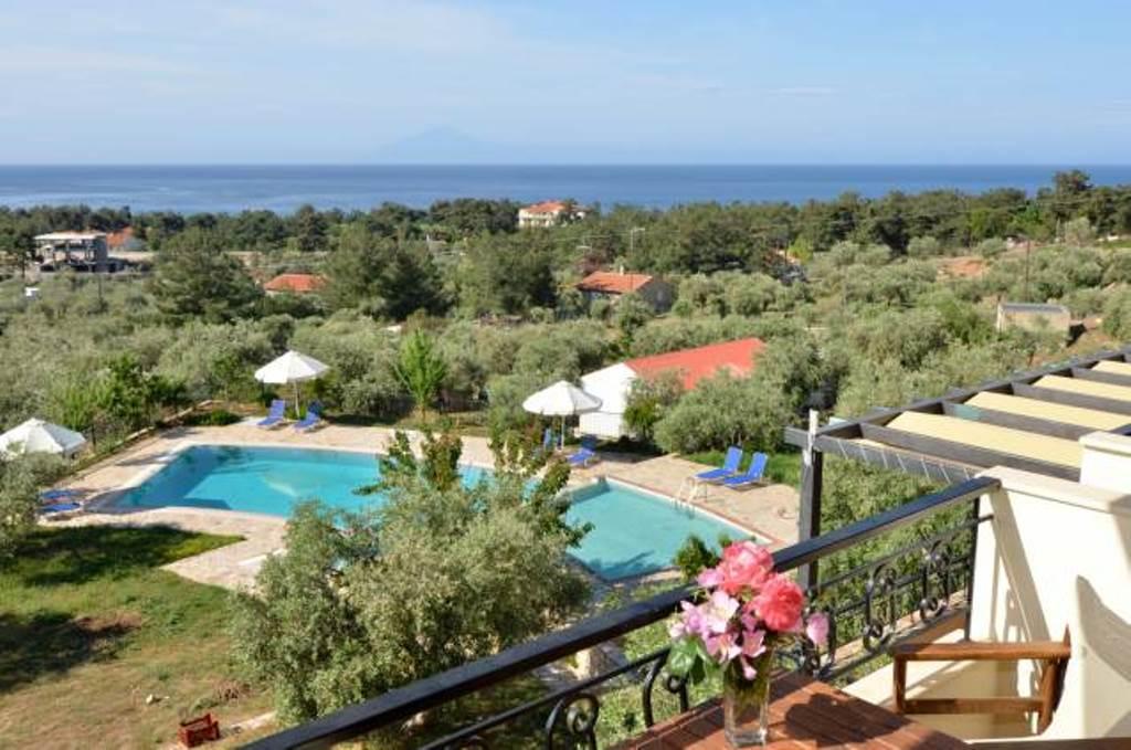 Moonbeam Hotel Потос Экстерьер фото