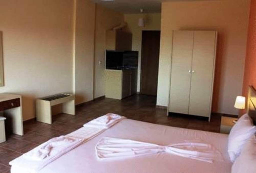 Moonbeam Hotel Потос Экстерьер фото