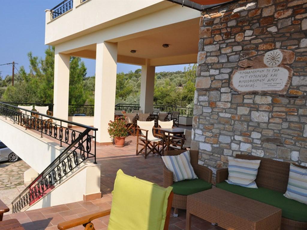 Moonbeam Hotel Потос Экстерьер фото