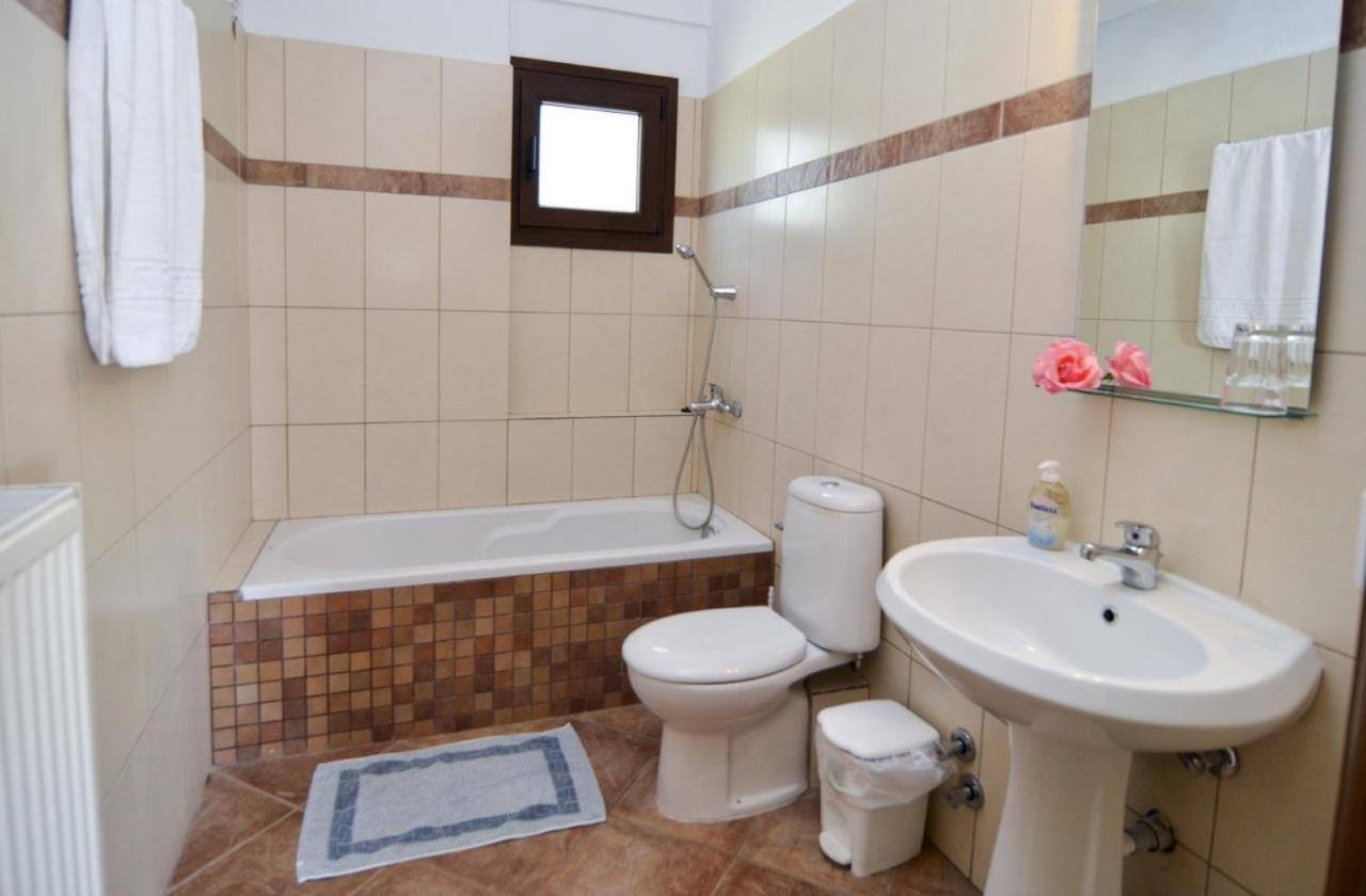 Moonbeam Hotel Потос Экстерьер фото